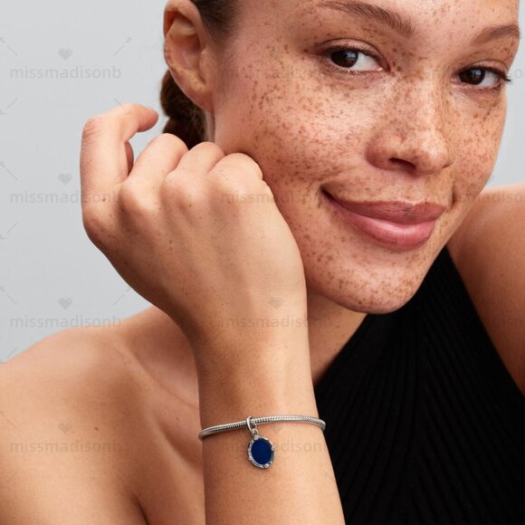 Pandora Disney Snow White Magic Mirror Dangle Charm - Picture 6 of 6